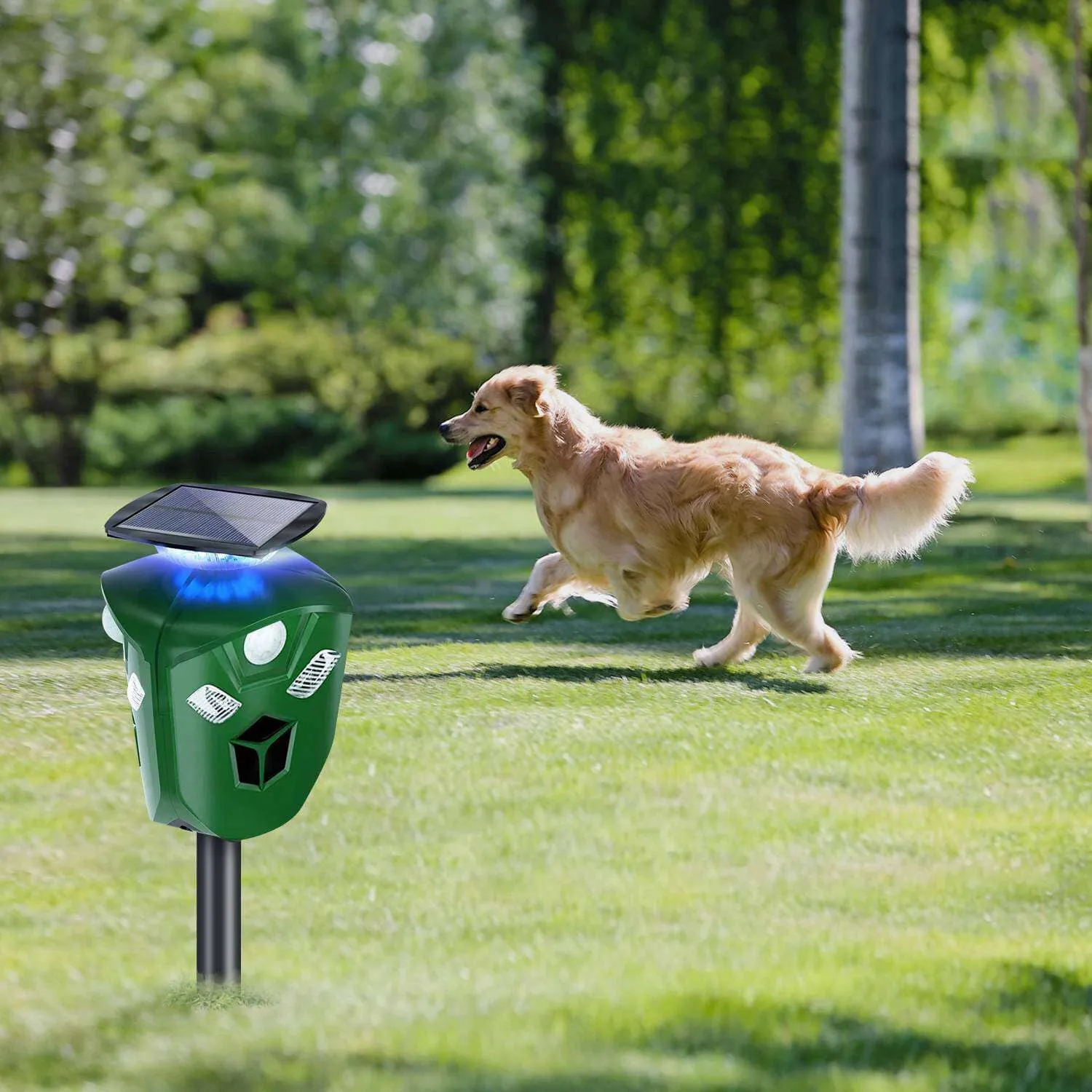 360° Electric Solar Powered Ultrasonic Repeller with Motion Sensor LED Flashing Lights