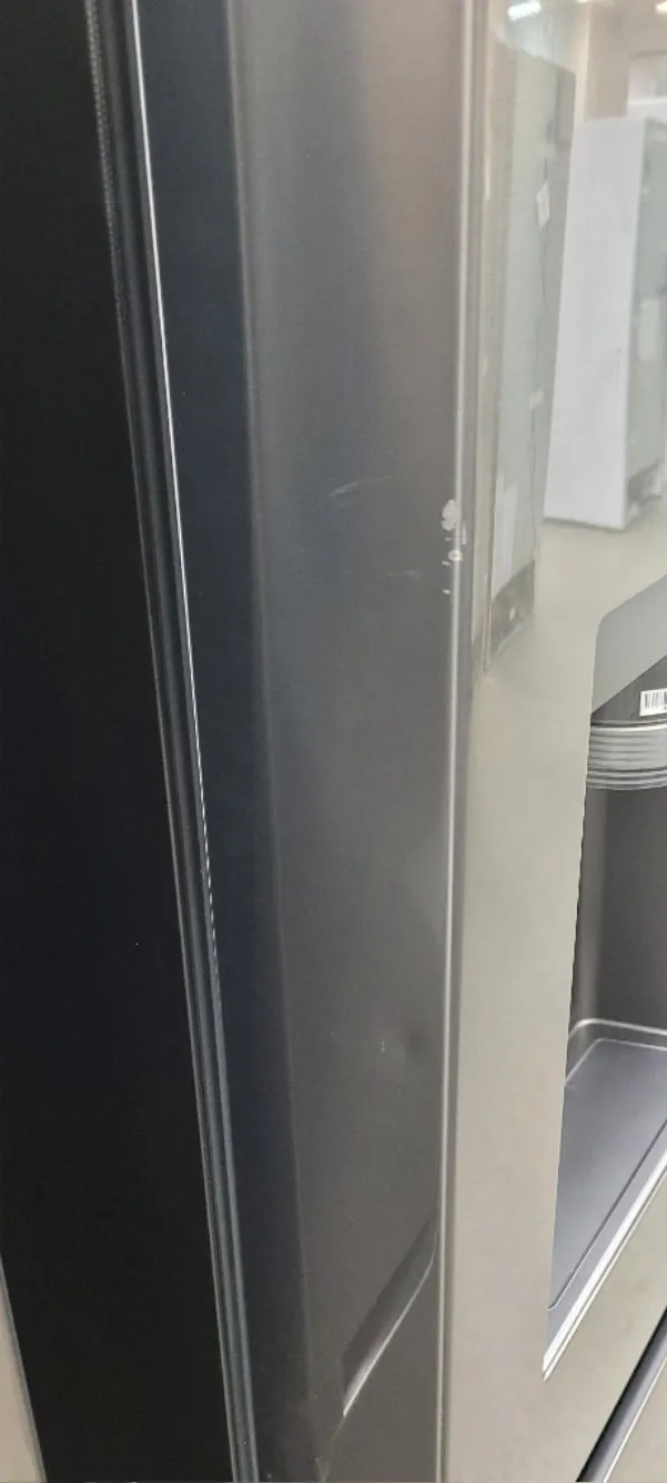LF25S6330D - REFRIGERATORS - LG - French 3-Door - Black Stainless - Open Box