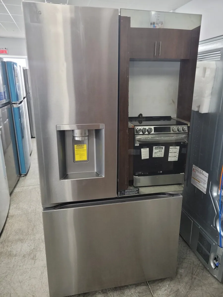 LRYKS3106S - REFRIGERATORS - LG - French 3-Door - Stainless Steel - Open Box