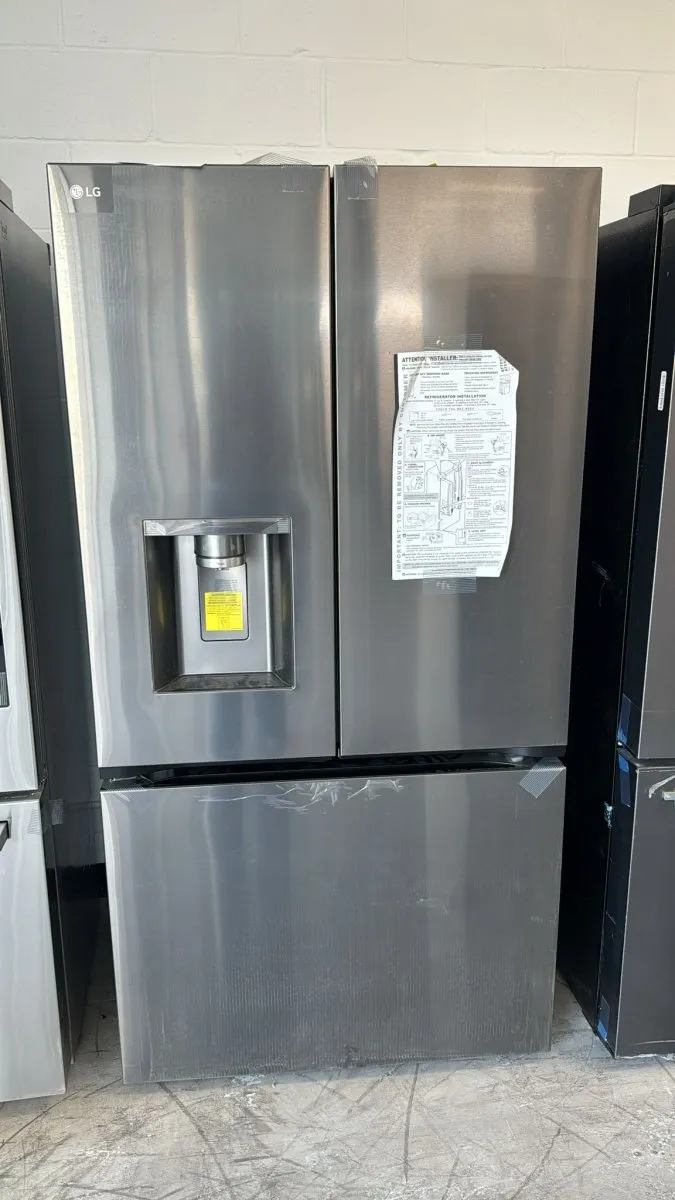 LRYXC2606D - REFRIGERATORS - LG - French 3-Door - Black Stainless - Open Box