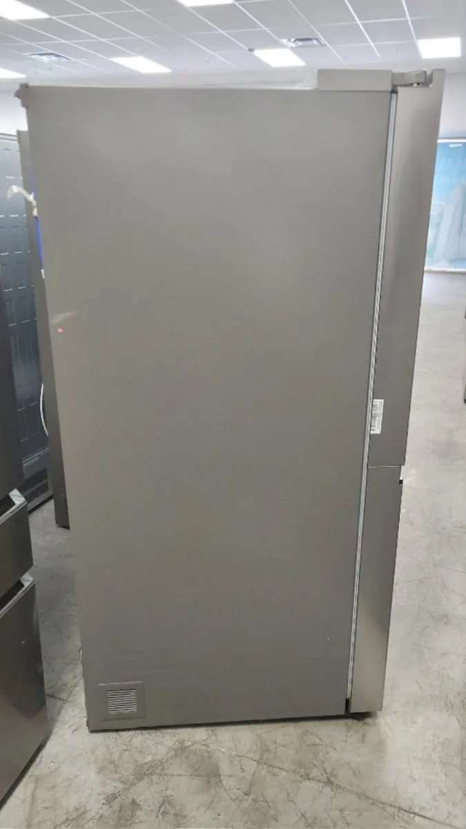 LS29S3230V - REFRIGERATORS - LG - Side by side - Platinum - Open Box