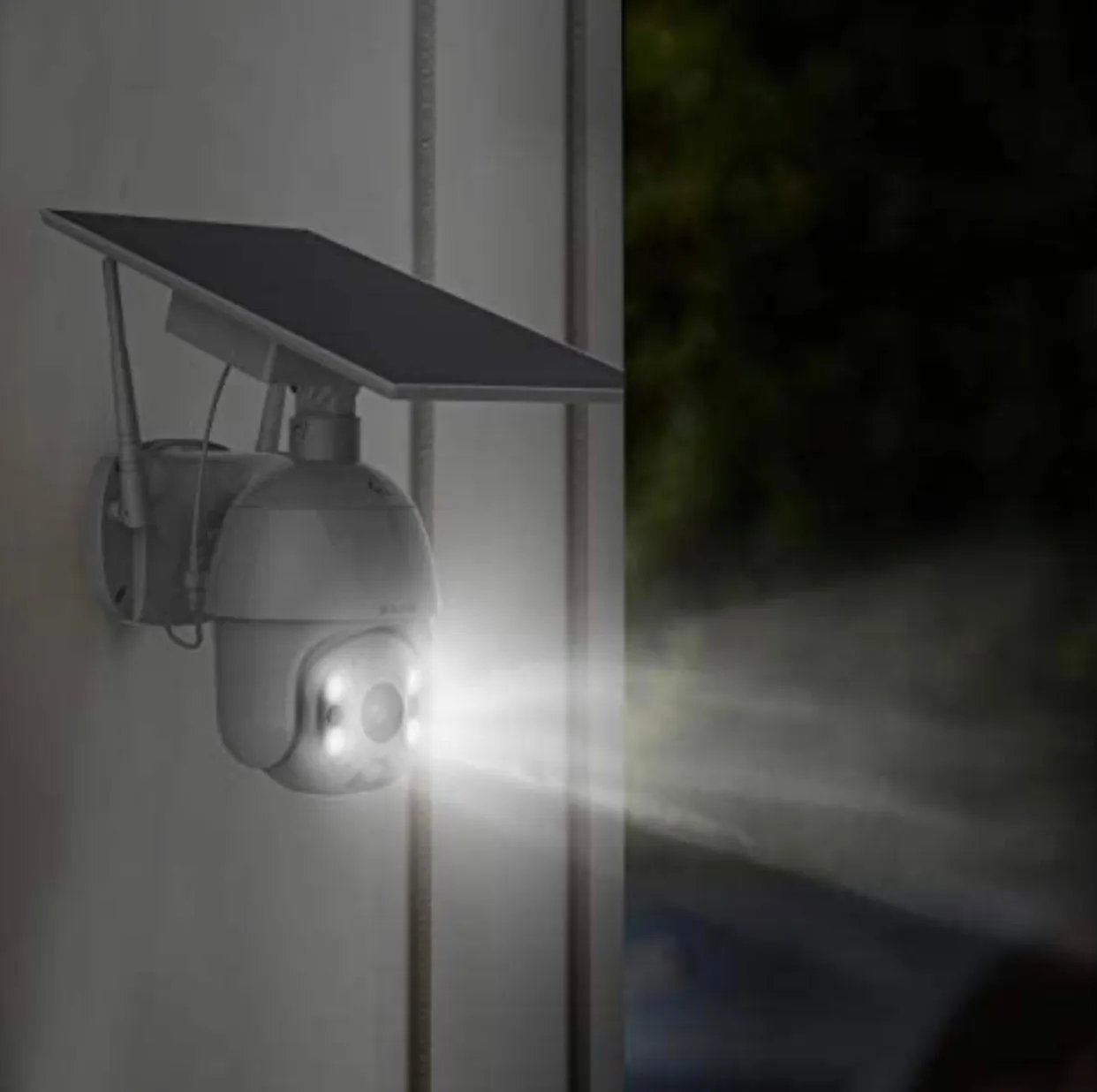 Outdoor Home Security Camera, Wireless WiFi Pan Tilt 360° View Spotlight Solar Battery Powered System, Motion Detection and Siren, Color Night Vision, 2-Way Talk, Remote
