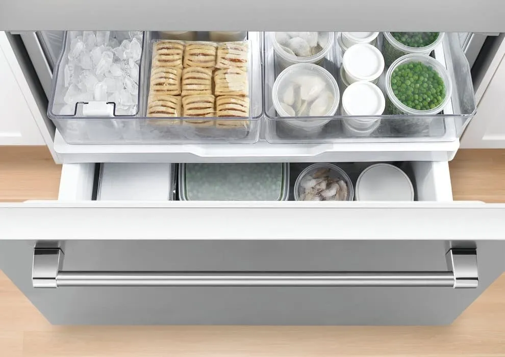RF170WLKUX6 - REFRIGERATORS - Fisher & Paykel - Bottom Freezer - Stainless Steel - Open Box