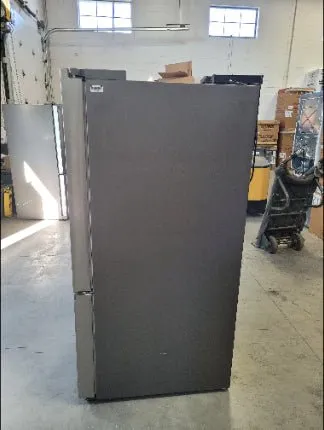 RF22A4111SR - REFRIGERATORS - Samsung - French 3-Door - Stainless Steel - Open Box