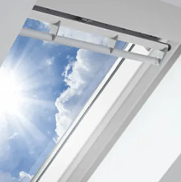VELUX GGL CK02 206930 Triple Glazed Heat Protection White Painted INTEGRA® SOLAR Window (55 x 78 cm)