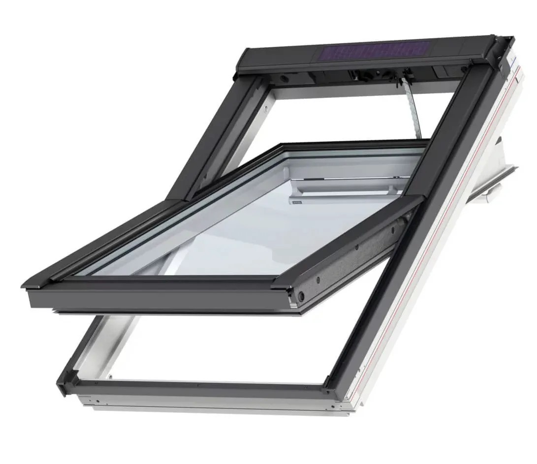 VELUX GGL CK02 206930 Triple Glazed Heat Protection White Painted INTEGRA® SOLAR Window (55 x 78 cm)