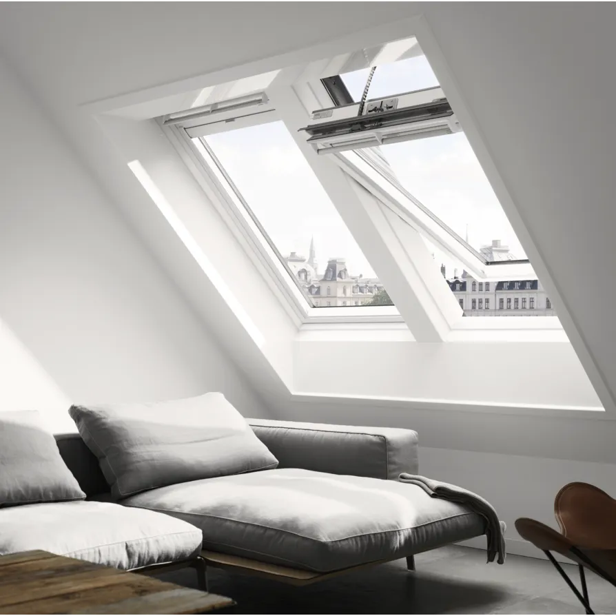 VELUX GGL CK04 207030 White Painted INTEGRA® SOLAR Window (55 x 98 cm)