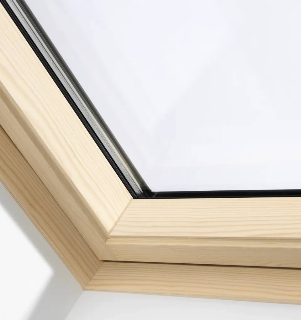 VELUX GGL FK06 306830 Triple Glazed Pine INTEGRA® SOLAR Window (66 x 118 cm)